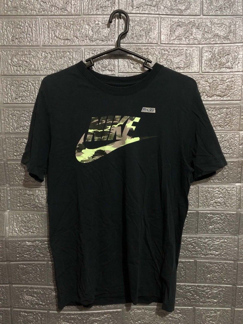 Nike Big Logo Shirt (Category: Tshirts & Polo Shirts ) located in Manila. Submitted by wildshark-33d3 (Listing ID 1461778242, Image 1). Description: Authentic Excellent condition Issue check last picture.
