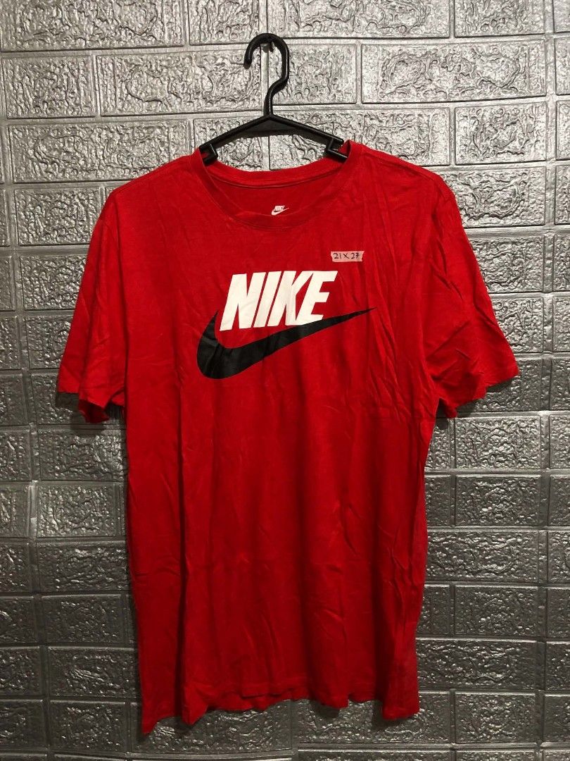 Nike Biglogo Shirt (Category: Tshirts & Polo Shirts ) located in Manila. Submitted by wildshark-33d3 (Listing ID 1461775206, Image 1). Description: Authentic Excellent condition No issue.