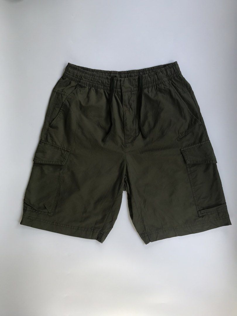 NIKE CARGO SHORT (Category: Shorts) located in Aurora. Submitted by thrillthriftfinds123 (Listing ID 1461615292, Image 2). Description: NIKE CARGO SHORT SIZE XL ON TAG BEST FIT LARGE NO ISSUE GOOD CONDITION GANDA NANG KULAY 9.5 COLOR RATE .