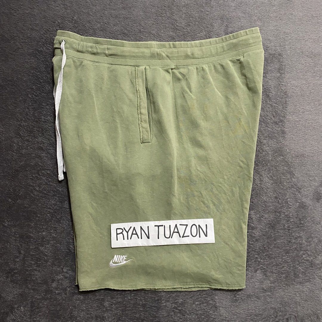 Nike Club Alumni Shorts (Category: Shorts) located in Lubao. Submitted by thriftlangph (Listing ID 1461764456, Image 2). Description: 🏷️P749 Nike Club Alumni Shorts Green 34 to 40W x 20L 14 leg opening 9/10 color rate Excellent No issue.