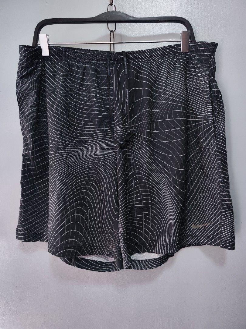 Nike Drifit Abstract Running Shorts (Category: Shorts) located in Bulacan. Submitted by emilj23 (Listing ID 1461688918, Image 1). Description: Nike Drifit Abstract Running Shorts Size XL on tag L 18.5 W 38-42 Leg Hole 13.5 Condition 9.5/10 Color rate 9.5/10 Issue Loose Garter.