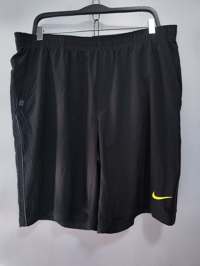 Nike Drifit Shorts (Category: Shorts) located in Bulacan. Submitted by emilj23 (Listing ID 1461680004, Image 1). Description: Nike Drifit Shorts Size L on tag L 20.5 W 38-42 Leg Hole 12.5 Condition 9.5/10 Color rate 9.5/10 No Issue.