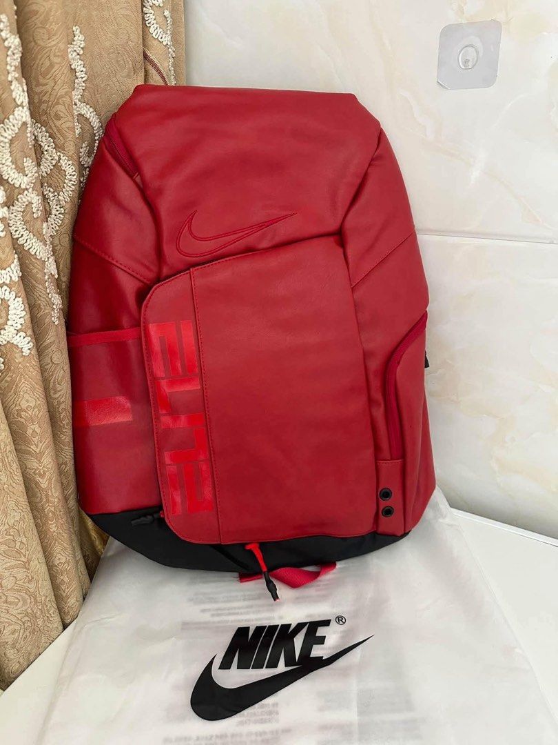 Nike Elite Bags V3 & V4 (Category: Backpacks) located in Quezon City. Submitted by stuffs.hellyy (Listing ID 1461773450, Image 2). Description: leather material.