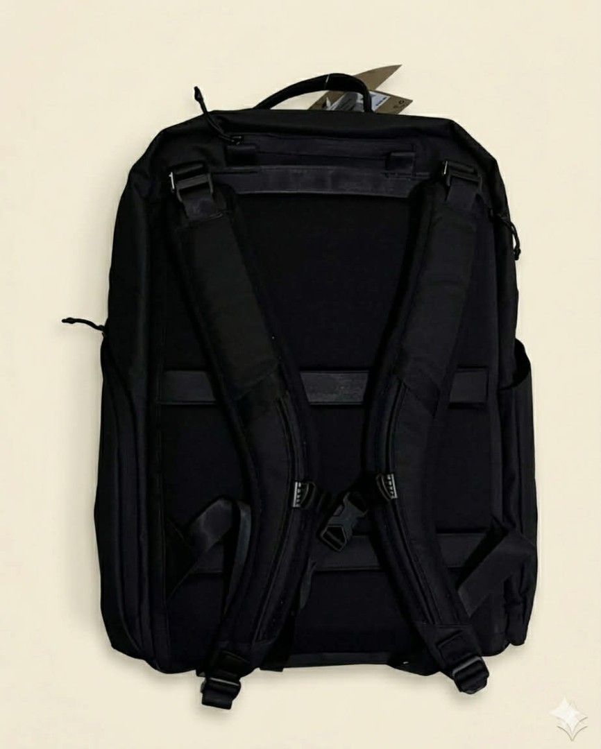 NIKE ELITE UTILITY BACKPACK (Category: Backpacks) located in Quezon City. Submitted by thirdeedimensionsii. (Listing ID 1461589277, Image 2). Description: NIKE ELITE UTILITY BACKPACK 3500 only! Brandnew with tag Size: 37L Can do pickup or COD Tandang sora QC area Pm if interested..