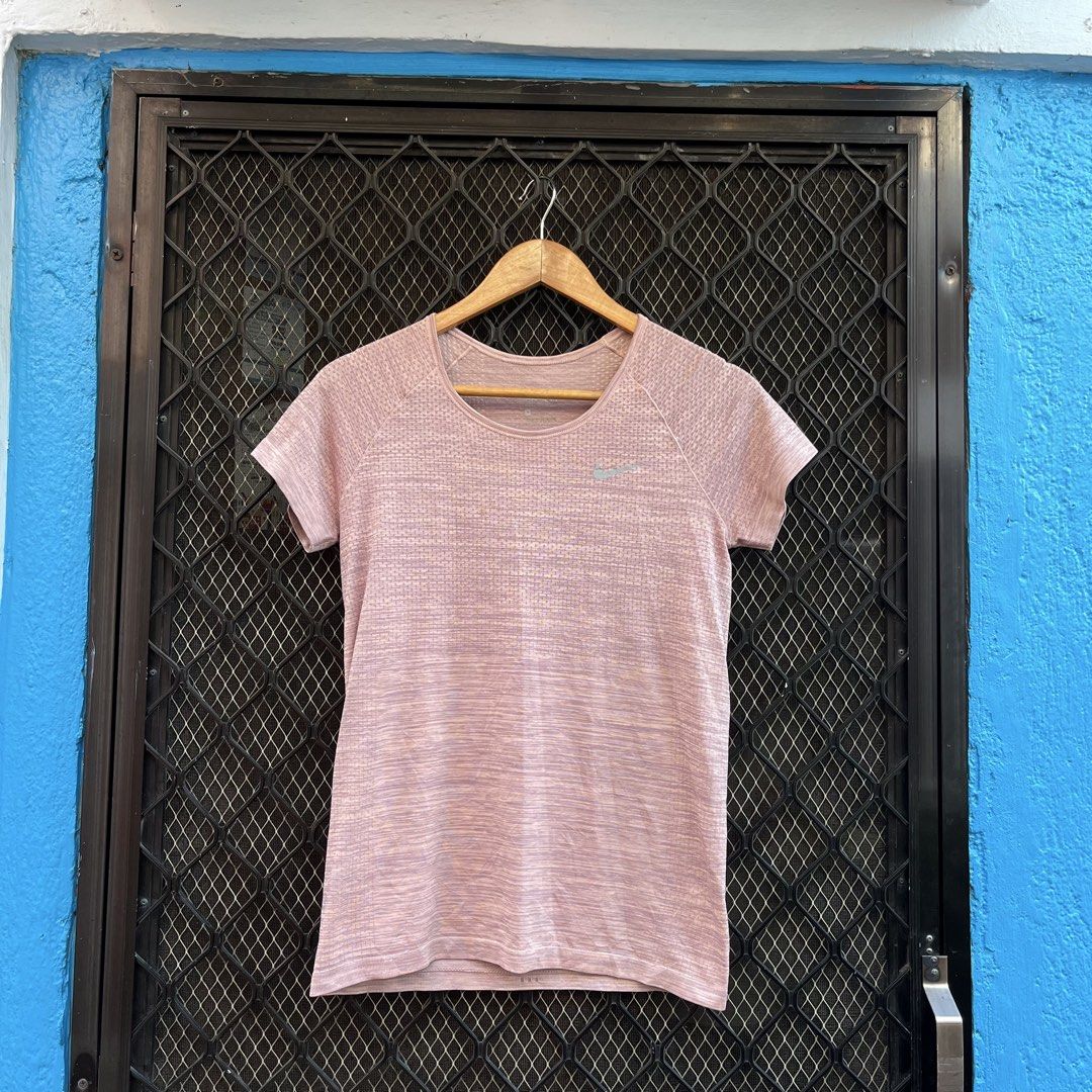 Nike knit drifit shirt (Category: Activewear) located in Taguig. Submitted by scoutandloots (Listing ID 1461576803, Image 1). Description: Nike knit drifit shirt • Size: M • 17x24.5.