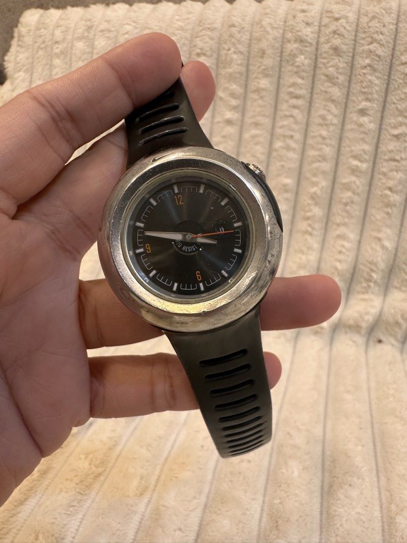 Nike Oregon Series (Category: Men's Watches) located in Pasig City. Submitted by surplusatbp (Listing ID 1461565982, Image 2). Description: Nike Oregon Series Description: Rare and collectible vintage Y2K sports timepiece from Nike’s iconic Oregon Series, engineered for extreme training with robust gorpcore utility. Case Size: 38.8 mm | Wrist Size: Fits up to 19 cm Features & Selling Points: * Deep black dial equipped with high-visibility lumines