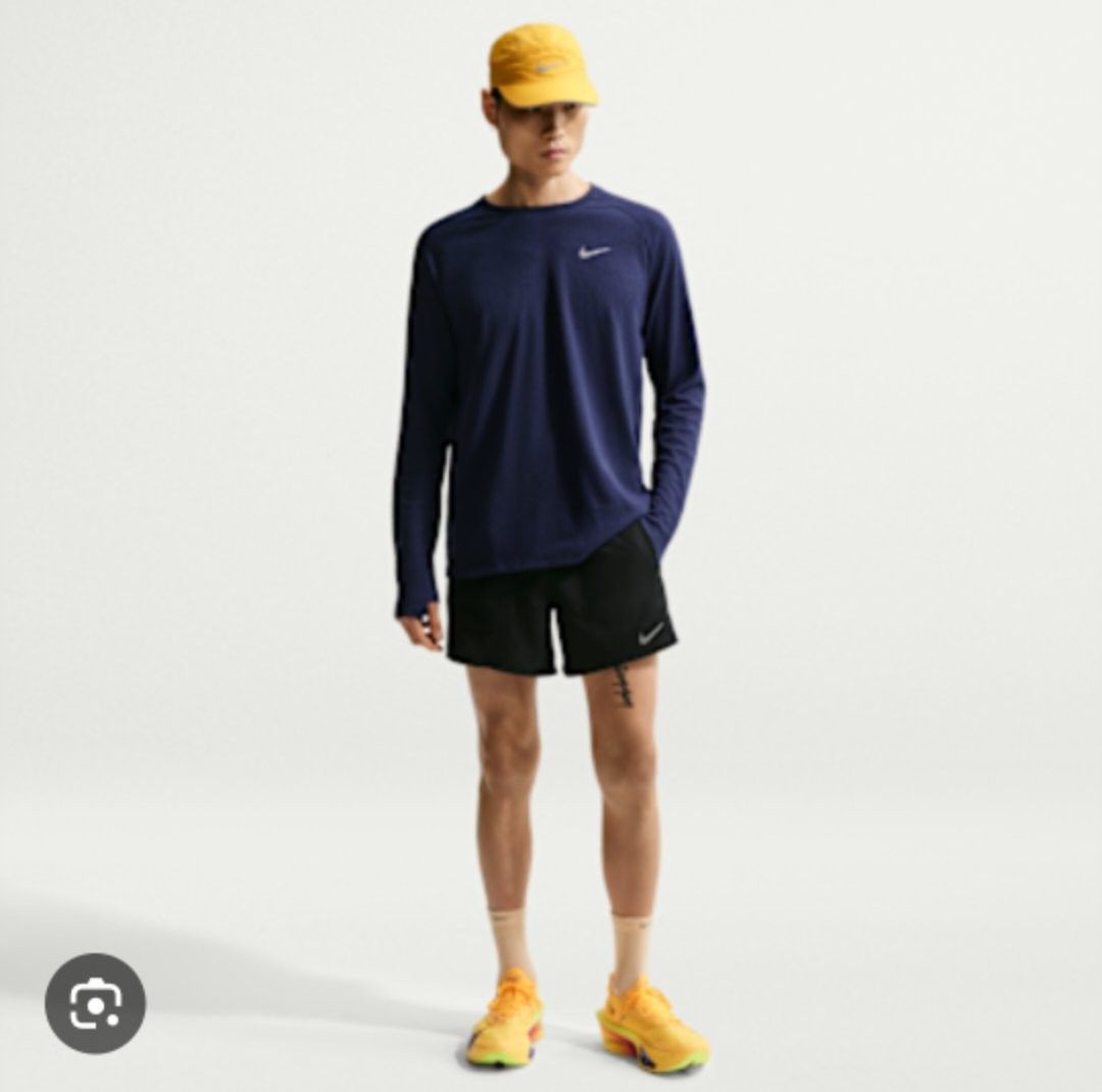 Nike Running Long Sleeves (Category: Activewear) located in Manila. Submitted by wildshark-33d3 (Listing ID 1461778567, Image 2). Description: Authentic Excellent condition Issue 1 minimal scratch hindi yan pinhole hindi tagos.
