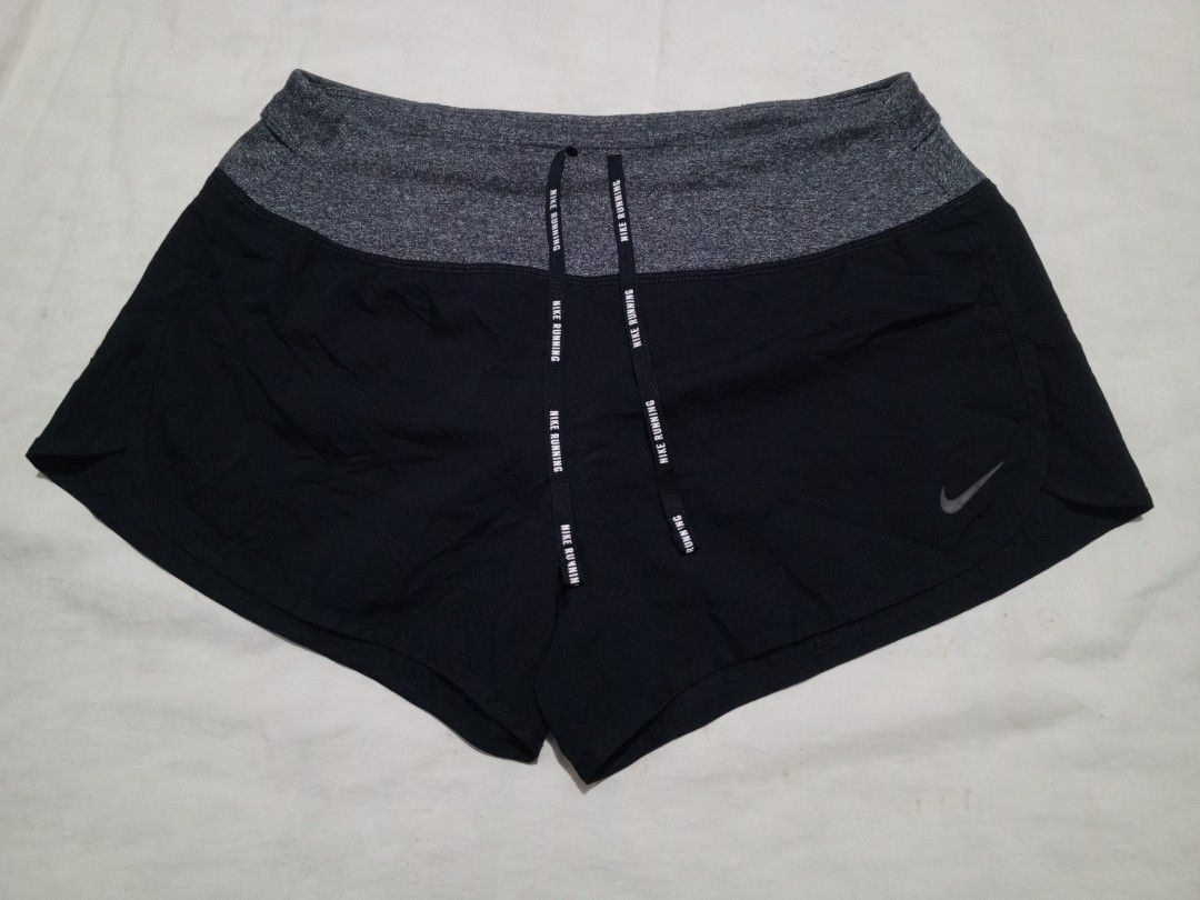 Nike Running Shorts (Category: Shorts) located in Santa Maria. Submitted by paulo-garcia21 (Listing ID 1461734529, Image 1). Description: small on tag 28-32 by 10 hem 11 excellent condition no issue.