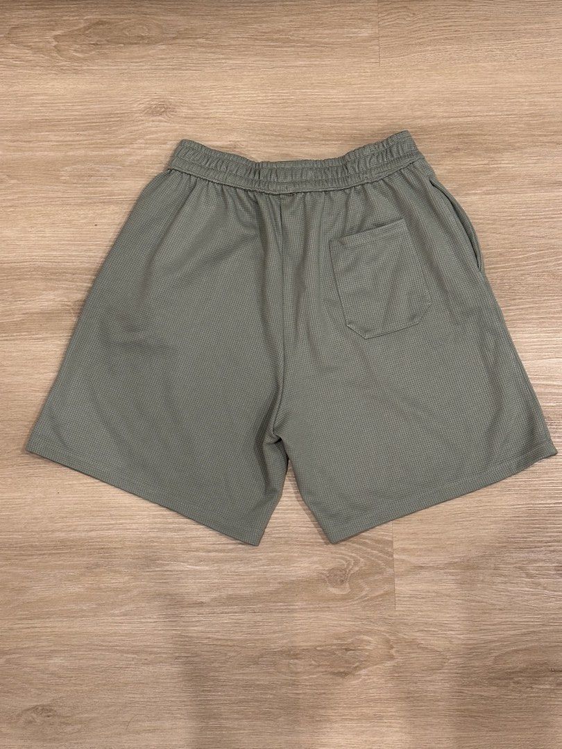NIKE SHORTS (XXL) (Category: Shorts) located in Quezon City. Submitted by adsyy (Listing ID 1461660370, Image 2). Description: .