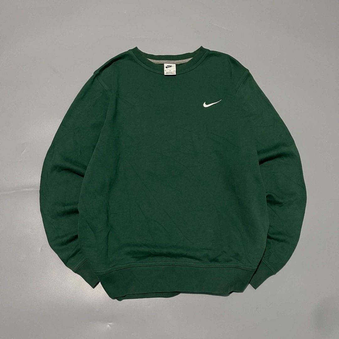 NIKE SIDE SWOOSH (Category: Activewear) located in Dasmarinas. Submitted by mightyhorse.409340 (Listing ID 1461672747, Image 1). Description: .