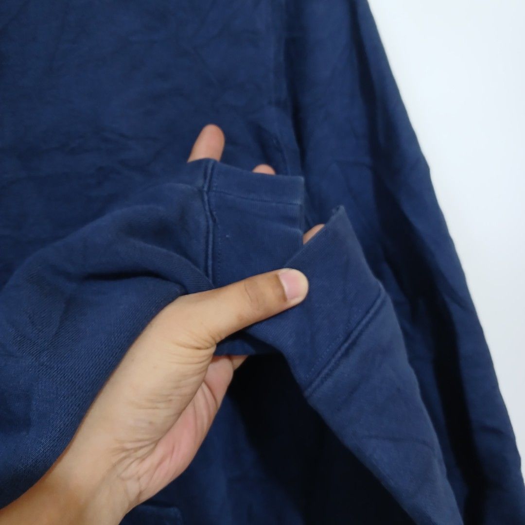 NIKE SIDE SWOOSH HOODIE (Category: Hoodies) located in Ozamiz City. Submitted by 2nd.sight (Listing ID 1461647514, Image 3). Description: *wash b4 wearing (fresh from bale) Size:small W:21 L: 27 vgood-excellent.