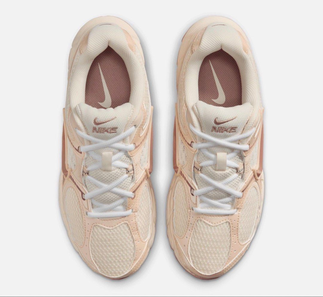 Nike V5 RNR (Category: Sneakers) located in Las Pinas. Submitted by biatster (Listing ID 1461654790, Image 1). Description: Store-bought in the US. No box. Model: Nike V5 RNR * Style/SKU: IH5088-001 * Colorway: Soft Pearl / Pearl White / Metallic Silver / Particle Pink * Size: US Women’s 8 / EU 39 / 25 cm.