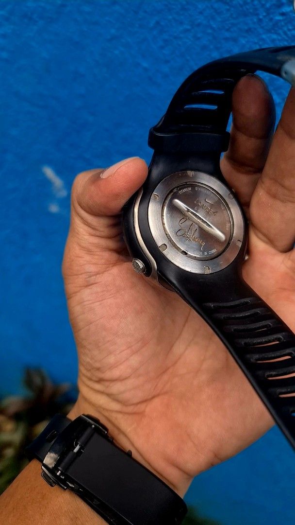 Nike watch (Category: Men's Watches) located in San Mateo. Submitted by gk2900504184839 (Listing ID 1461689383, Image 2). Description: legit vintage nike lance Armstrong and blue sunburst 8500 for two qc batasan.