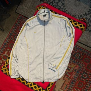 (Category: ) located in . Submitted by vintagelism.clothing (Listing ID 1461768618, Image 1). Description: .
