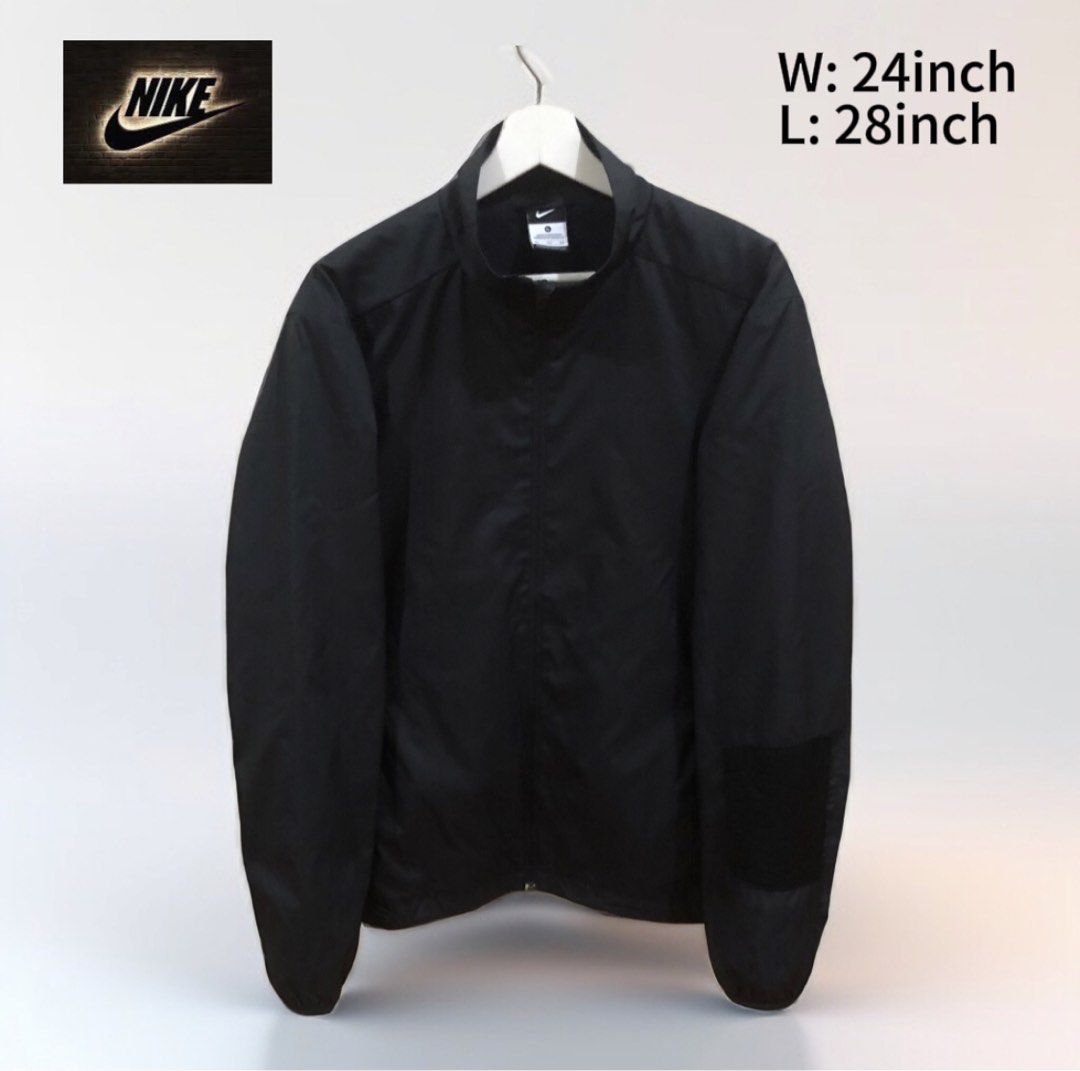 Nike Windbreaker Black Jacket (Category: Coats, Jackets and Outerwear) located in Oas. Submitted by alithrifthunter (Listing ID 1461658412, Image 1). Description: .