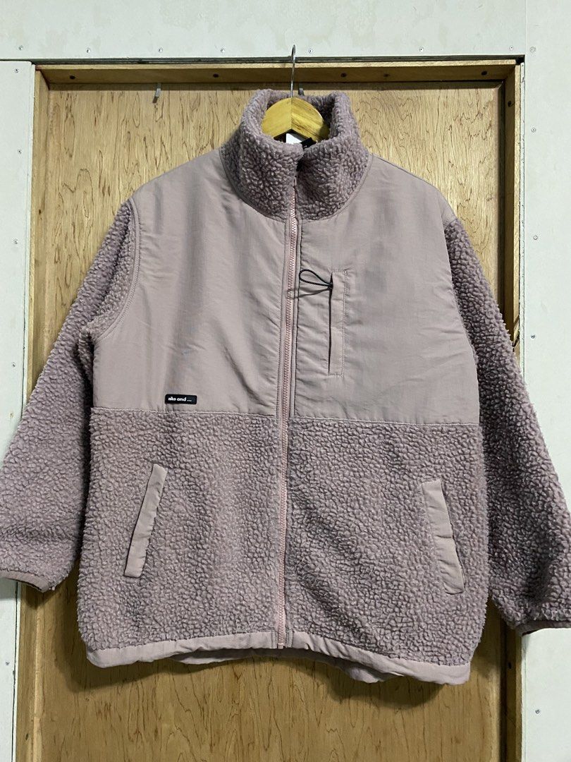 Niko and... Fleece and Quilted Jacket (Category: Coats, Jackets and Outerwear) located in Manila. Submitted by callejage69430 (Listing ID 1461731637, Image 1). Description: 24 width 28 Length - Brand: Niko and... - Color: Dusty Rose - Material: Cozy fleece sleeves and lower body, quilted nylon front and back panels - Features: Zipper closure, small chest pocket, fully lined interior - Style: Great for layering in cooler weather.