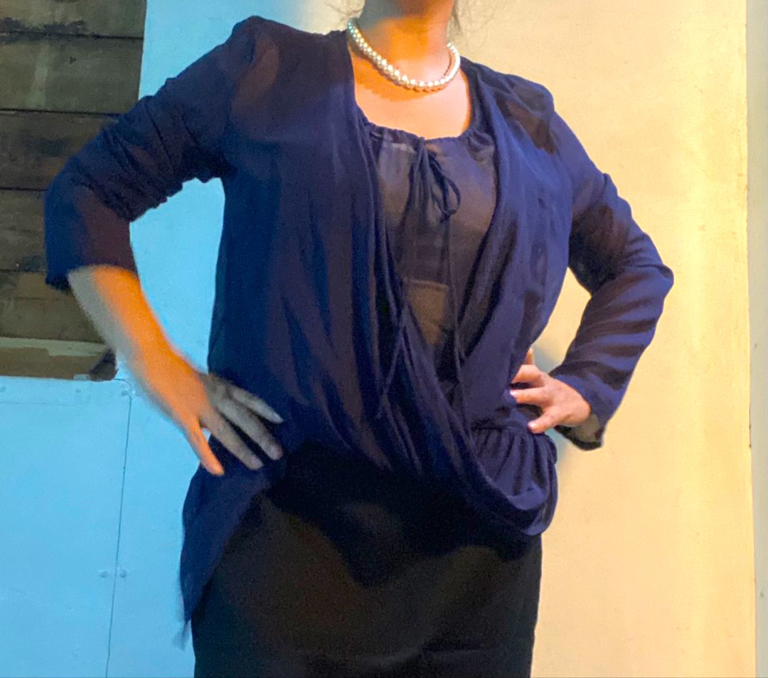 NUE 19.04 Paris Navy 100% Silk Blouse Size 38 office siren romantic ...