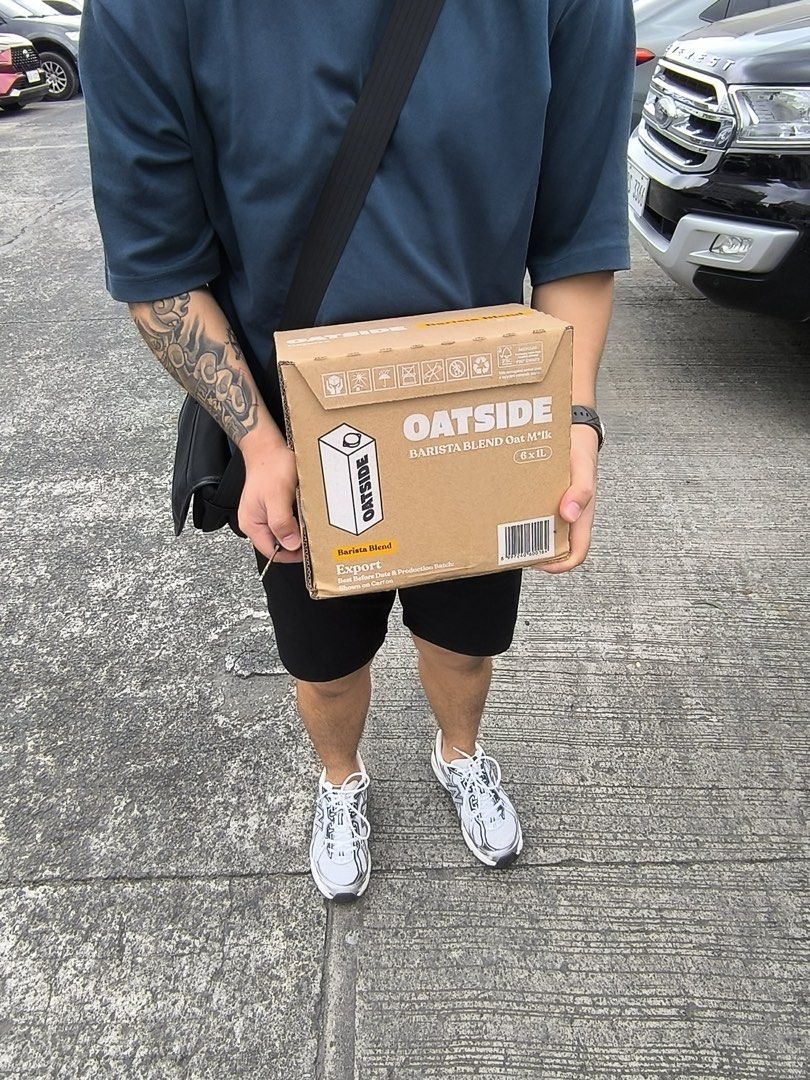 OATSIDE BARISTA MILK (Category: Beverages) located in Manila. Submitted by manawarri (Listing ID 1461608907, Image 3). Description: OATSIDE AVAILABLE PO. Personal or retail orders accepting po kami ❤️❤️❤️ Can share proof of transactions! Around Alabang - Las Pinas - Cavite. Pwede rin po farther areas like dyan sa picture! 😊.