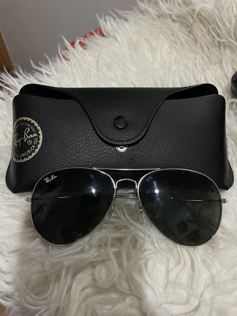 OG RAYBAN AVIATOR (Category: Sunglasses & Eyewear) located in Dipaculao. Submitted by ish_smallthriftshop (Listing ID 1461754521, Image 1). Description: OG RAYBAN AVIATOR WITH BOX AND SERIAL NO.🥹🕶️ BUY NA THIS! DM DM DM🚚🏷️📦 NEGOTIABLE MGA KUYS AND ATES.