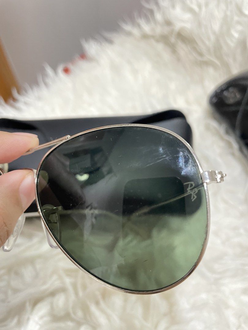 OG RAYBAN AVIATOR (Category: Sunglasses & Eyewear) located in Dipaculao. Submitted by ish_smallthriftshop (Listing ID 1461754521, Image 2). Description: OG RAYBAN AVIATOR WITH BOX AND SERIAL NO.🥹🕶️ BUY NA THIS! DM DM DM🚚🏷️📦 NEGOTIABLE MGA KUYS AND ATES.