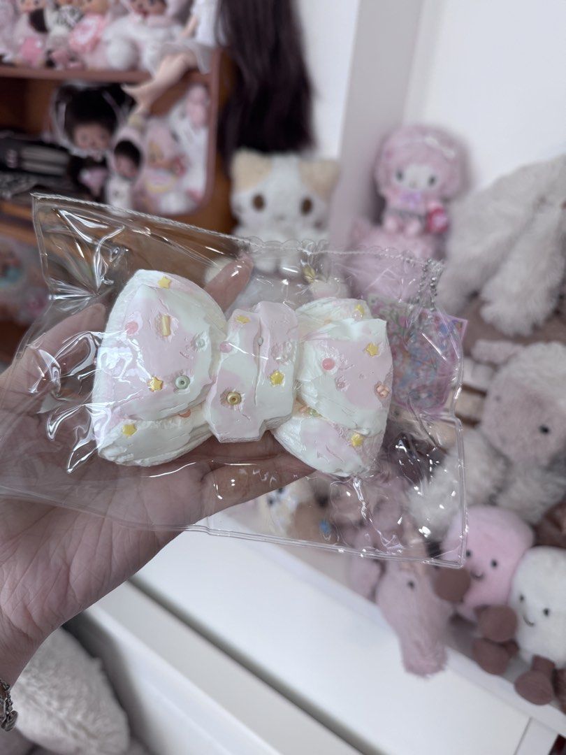 ohmo studio pastel bow taba squishy (Category: Designer & Blind Box Toys) located in Pasig City. Submitted by shanni33 (Listing ID 1461600160, Image 1). Description: .