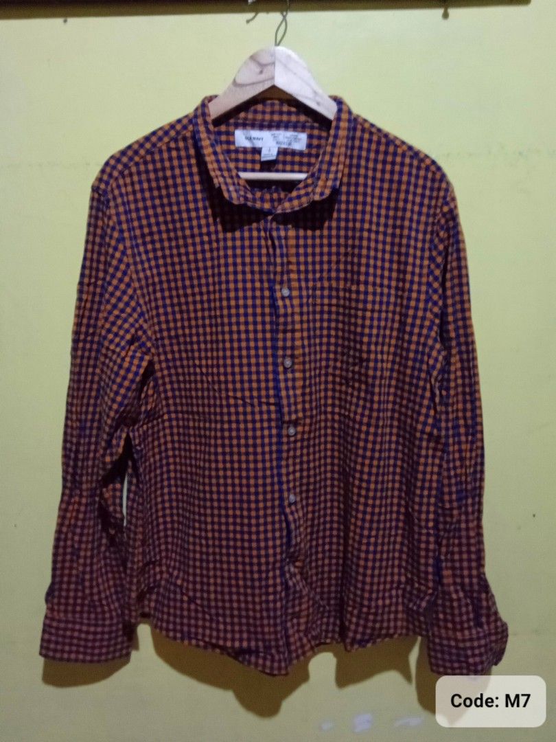 Old Navy Gingham Long Sleeve Shirt (Category: Formal Shirts) located in San Fernando. Submitted by _luxielleph (Listing ID 1461796985, Image 1). Description: - Brand: Old Navy - Color: Orange and Navy Gingham - Style: Long sleeve, button-up shirt - Pattern: Classic checkered - Size: L - Perfect for: Casual wear or layering.