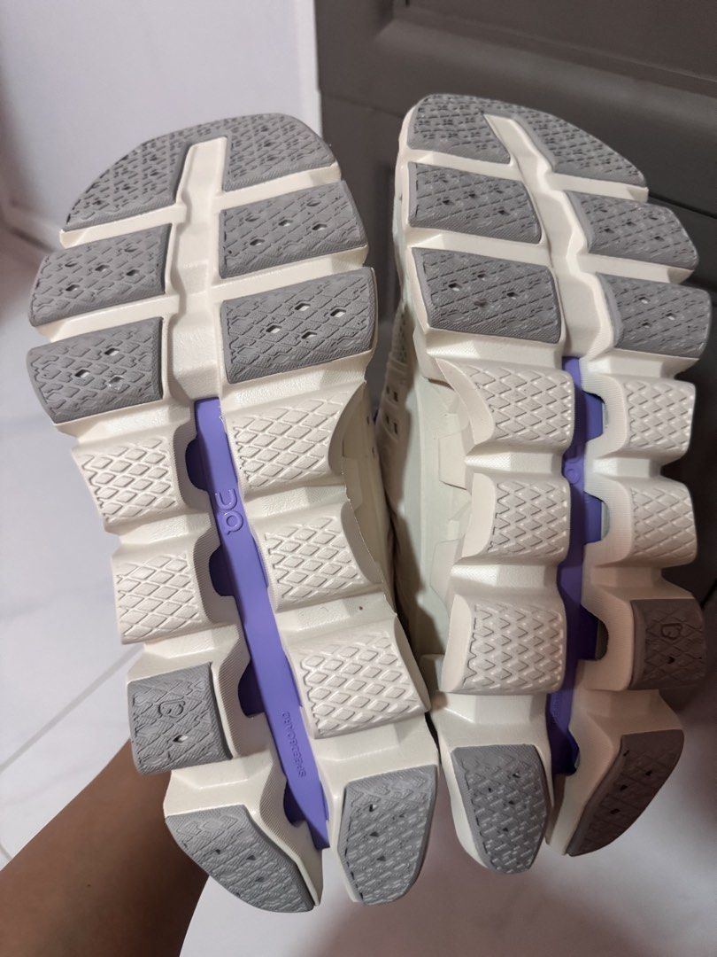 On Cloudswift AMP Running Shoes White/Cream (Category: Sneakers) located in Manila. Submitted by stealmystuff (Listing ID 1461660504, Image 3). Description: -Not my style. BRANDNEW! -Padala from the USA, so walang box (for more space sa baggage) -May washable stain lang (last 2pics) dahil siksik sa bagahe - On Cloudswift AMP Running Shoes - Color: White/Cream - Size: US 8 / EU 39 / UK 6 / JP 25 - Features responsive CloudTec® cushioning - Ideal f