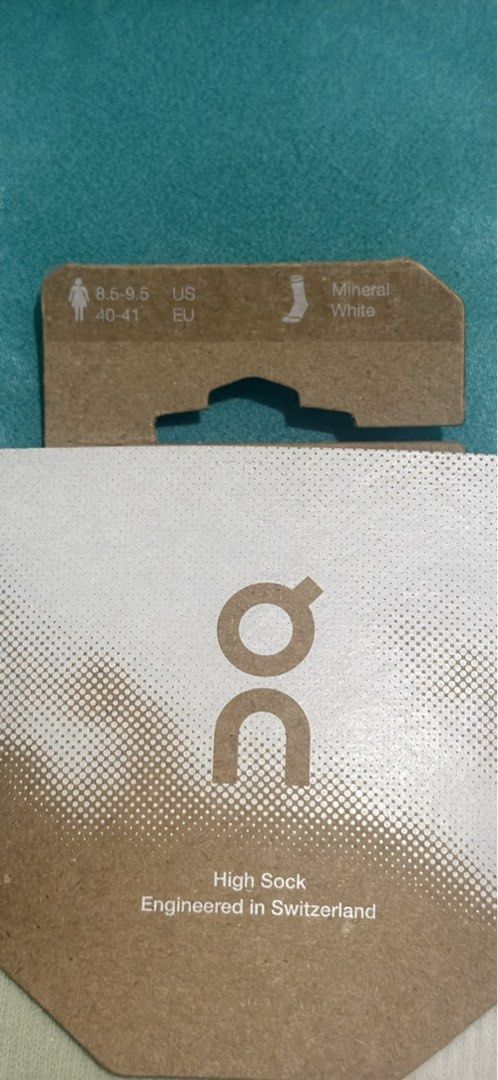 ON Running athletic socks (Category: Socks) located in Taguig. Submitted by barbzz (Listing ID 1461791089, Image 3). Description: Brand new ON Running athletic socks Size: 8.5-9.5 US Bought in Dick’s Sporting Goods in US RFS: Too big.