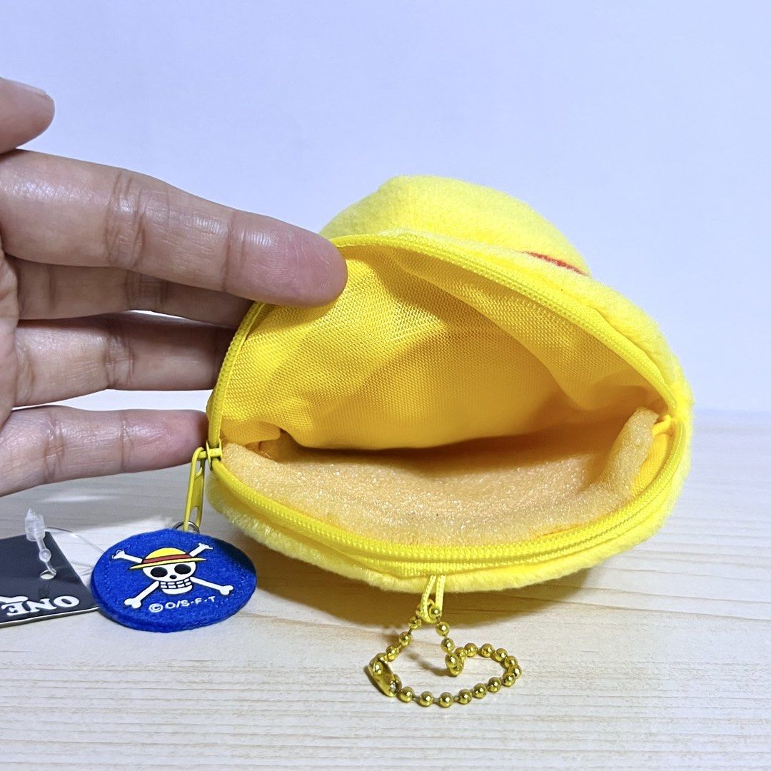 One Piece Monkey D. Luffy’s Straw Hat Plush Pouch/Charm 11x6cm - Php 250 (Category: Plushies & Soft Toys) located in Davao. Submitted by pandorastoybox (Listing ID 1461734923, Image 2). Description: One Piece Monkey D. Luffy’s Straw Hat Plush Pouch/Charm 11x6cm - Php 250.