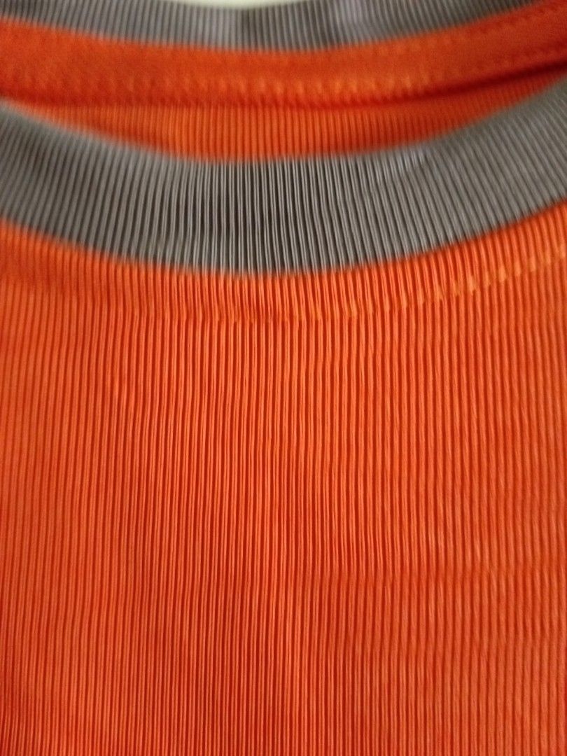 Or age brown top (Category: Blouses) located in Las Pinas. Submitted by erikashoppe (Listing ID 1461588578, Image 3). Description: armpit to armpit 20in length 21in.