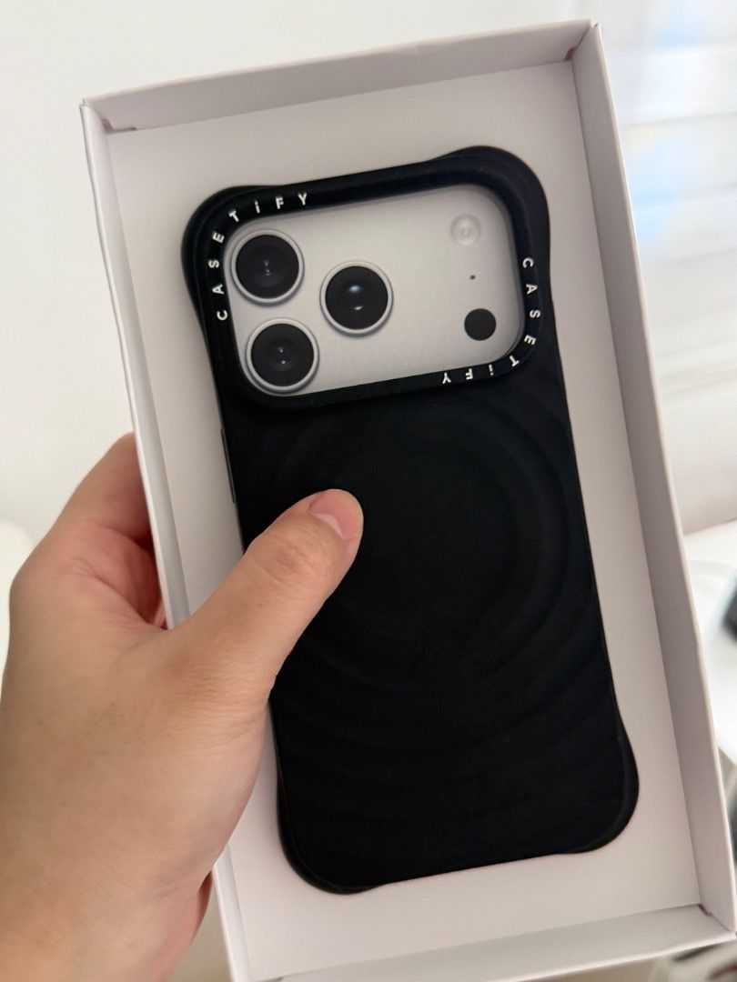 Orig. Ripple casetify for Iphone 17 pro (Category: Cases & Sleeves) located in Caloocan City. Submitted by tkeiann-15790 (Listing ID 1461617880, Image 3). Description: .
