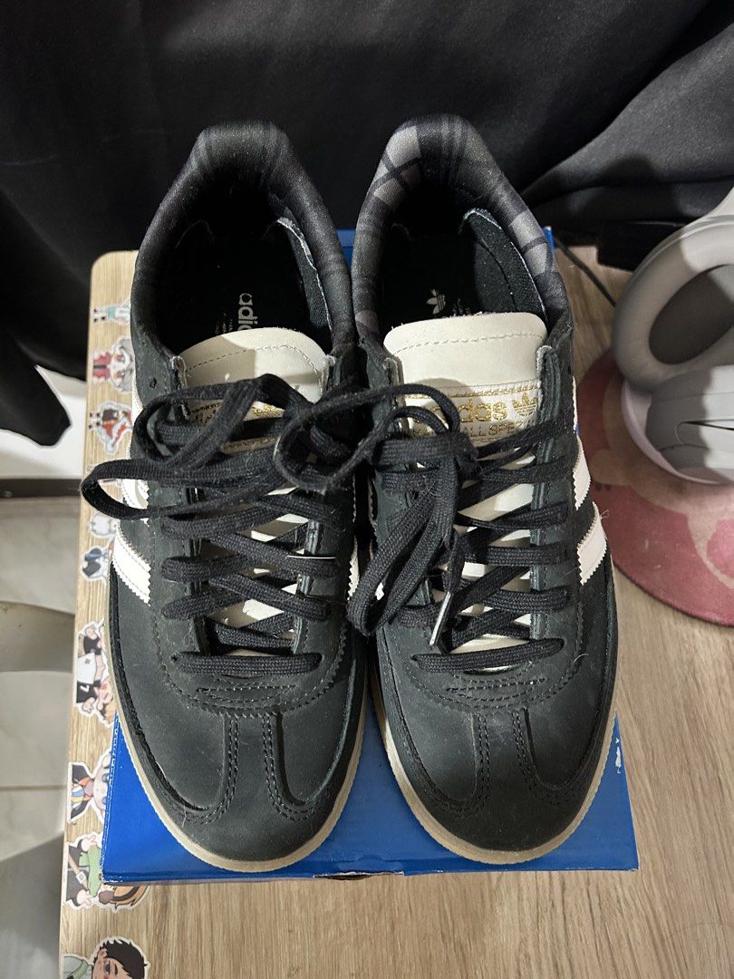 Original Adidas Handball Spezial (Category: Sneakers) located in Mandaue City. Submitted by inahson (Listing ID 1461596736, Image 2). Description: Original Adidas Handball Spezial Very good as new, used only twice US Size 7 (9.4in) Original Box and extra pair of lace included Original Price: Php 5,8k Selling for: Php 4,8k.