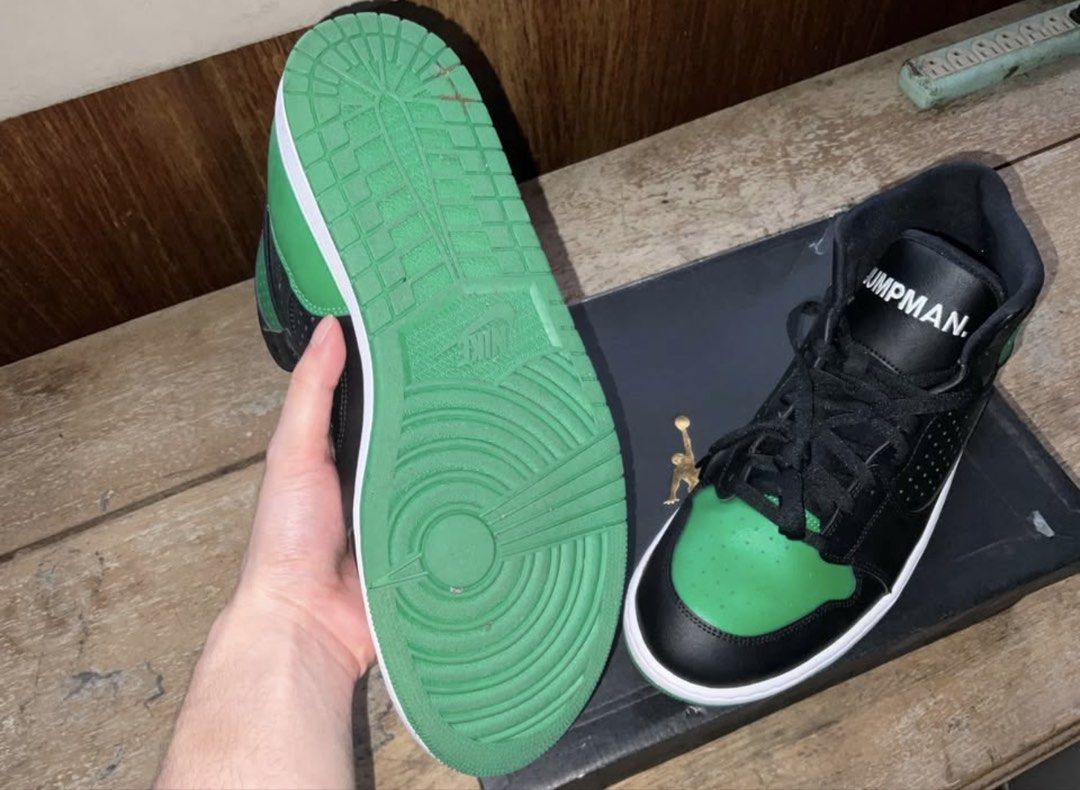 Original Jordan Access (Category: Sneakers) located in Binan City. Submitted by vonnap (Listing ID 1461700916, Image 2). Description: - Brand: Jordan Access - Size: 13 US Men's - Colorway: Black, Green, White - Condition: Comes with original box - used once for fitting only - Original not fake.