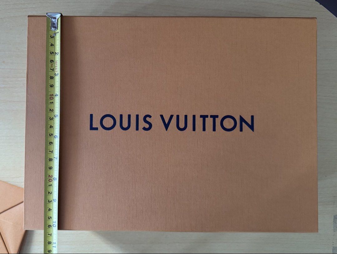 ORIGINAL LOUIS VUITTON BOX (Category: Luxury Accessories) located in Paranaque City. Submitted by happymommy2828 (Listing ID 1461628335, Image 2). Description: ORIGINAL LOUIS VUITTON BOX -Check pictures for measurements -FREE SMALL ORIGINAL LOUIS VUITTON paper bag💚.