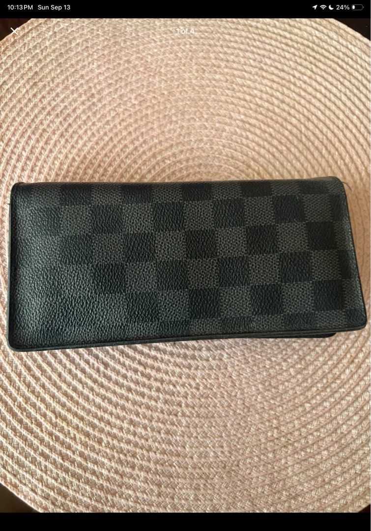 Original LV wallet (Category: Luxury Bags & Wallets) located in Binan City. Submitted by vonnap (Listing ID 1461699923, Image 1). Description: Original LV wallet not fake No box or receipt Pm if interested rush selling for funds What you see is what you get Model LV brazza wallet.