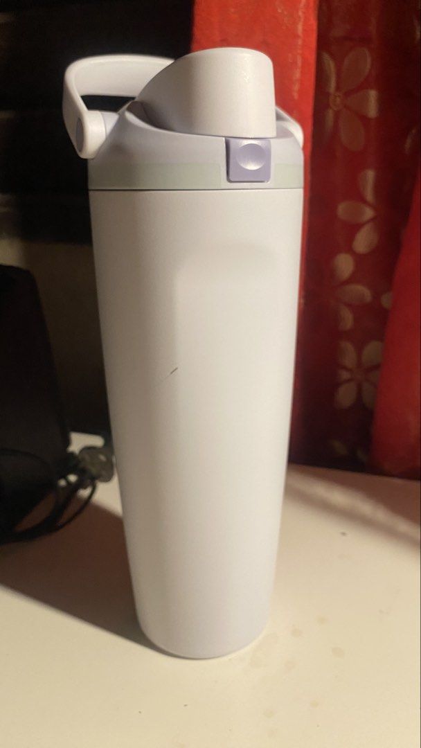 Owala Sway 30oz — Open Air (Category: Water Bottles & Tumblers) located in Tarlac. Submitted by channesaur (Listing ID 1461744545, Image 3). Description: FOR SALE: Owala Sway 30oz — Open Air 🩵 Selling this for ₱1,900. Bought it for ₱2,990, but letting it go at a lower price since it has some minimal/mild scratches on the body from handling. Nothing major and still looks good overall. ✨ Details: • Owala Sway 30oz • Color: Open Air • Comes with th