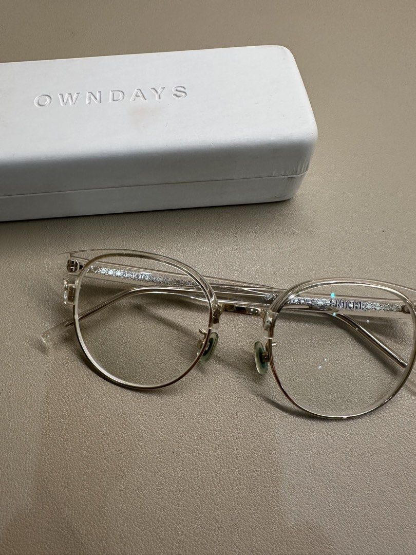 OWNDAYS NICHE Clear Frame Glasses with Case (Category: Sunglasses & Eyewear) located in San Juan City. Submitted by luckybunch (Listing ID 1461642579, Image 1). Description: - Genuine OWNDAYS NICHE model eyeglasses. - Includes original OWNDAYS case. - Perfect for everyday wear. - Lightweight and comfortable design..