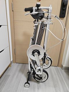 （分類：）位於 。 由 lori2006 提交（商品編號 1461571070，圖片 1）。簡介： 。