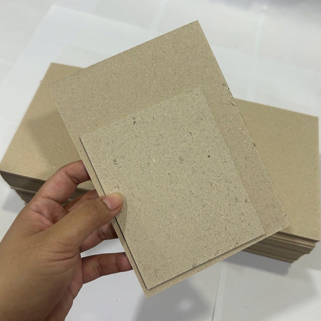 Packing Materials Discounted!! (Decluttering) (Category: Stationery & School Supplies) located in Malabon City. Submitted by heyhiz (Listing ID 1461665596, Image 3). Description: * chipboard (4 x 5) — 175 pcs * chipboard (5 x 7) — 148 pcs * bubble mailer (extra small 13 x 15 cm) — 30 pcs * popcorn sleeves violet (56 x 87 mm) — 11 packs * popcorn sleeves green (63 x 88 mm) — 14 packs * ela 35pt premium toploader (3 x 4) — 2 packs * card sleeves wi