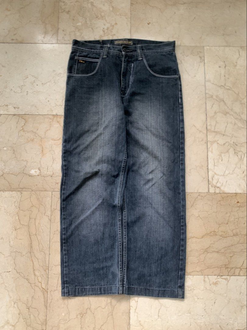Paco jeans (Category: Jeans) located in Calauan. Submitted by marcopollo.com (Listing ID 1461735142, Image 1). Description: Size: 33 Length: 39 Thigh: 12.5 L.o: 9.