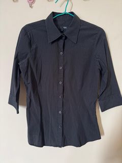 (Category: ) located in . Submitted by fafaneedtoclearwardrobe (Listing ID 1461717166, Image 1). Description: .