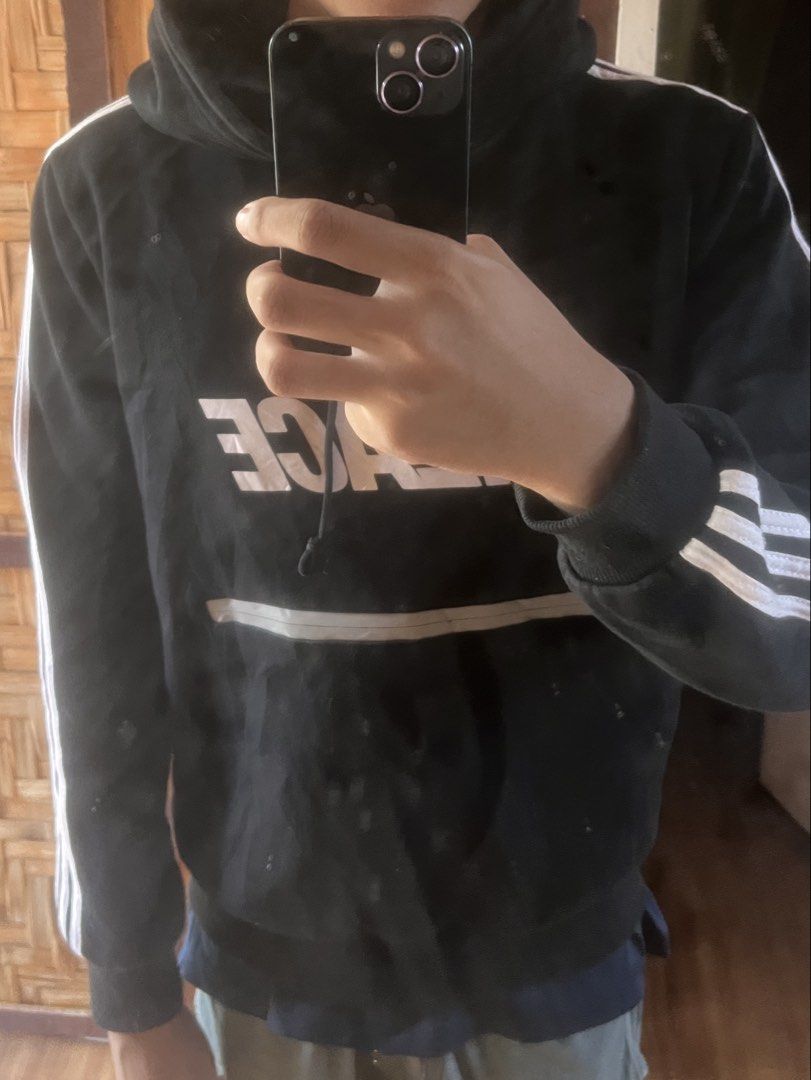 Palace X adidas hoodie jacket (Category: Coats, Jackets and Outerwear) located in Tagum. Submitted by clent.josh (Listing ID 1461687894, Image 3). Description: issue no wash tag .