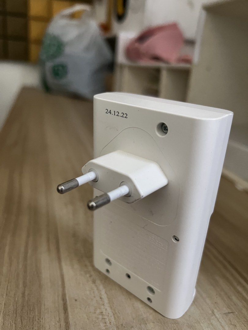 Panasonic AAA/AA Batter Charger (Category: Batteries & Chargers) located in Dagupan City. Submitted by 2400forlife (Listing ID 1461596097, Image 2). Description: Perfect for: Camera, flash, wireless microphone, toys, controllers, remotes, and other devices using rechargeable AA/AAA batteries..