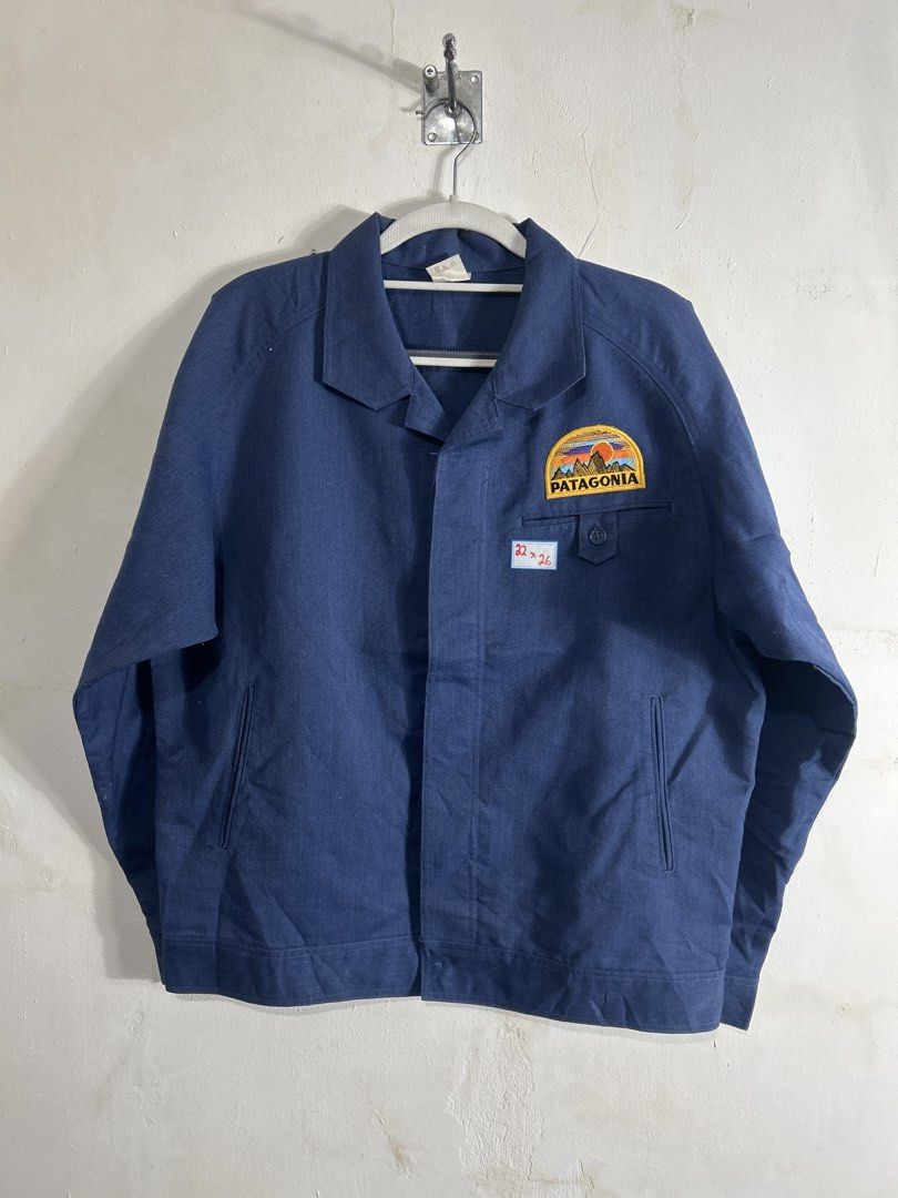 Patagonia Work Jacket Blue Patch (Category: Coats, Jackets and Outerwear) located in Mandaluyong City. Submitted by 0lg2026 (Listing ID 1461605263, Image 1). Description: - Blue Patagonia work jacket - Classic Patagonia mountain logo patch on chest - Button-up front - Two front pockets - Durable cotton blend fabric - Ideal for everyday wear or outdoor activities.