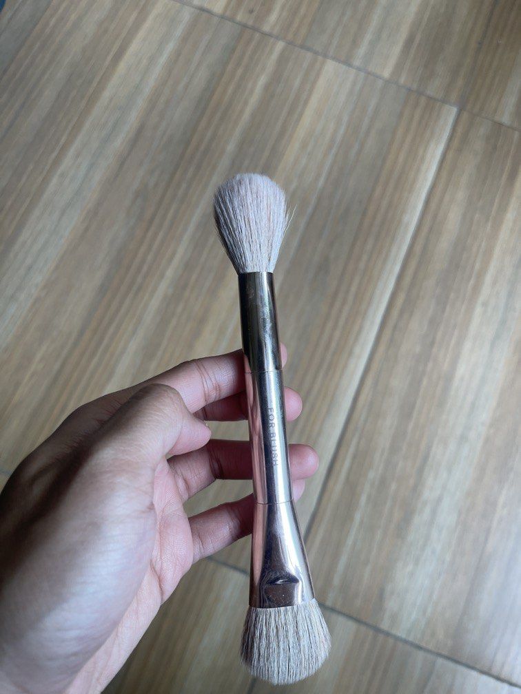 Patrick Ta Precision Blush Brush (Category: Makeup) located in Manila. Submitted by cabbb939 (Listing ID 1461567425, Image 3). Description: Bought for 3200 With Box Used Twice.