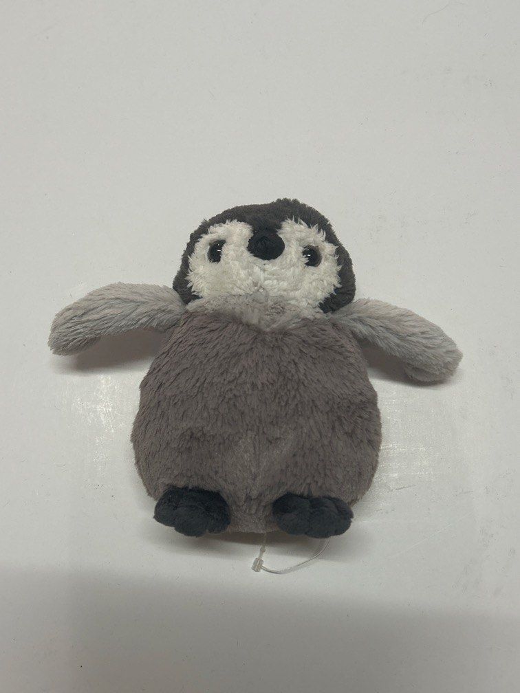 Penguin plushie (Category: Plushies & Soft Toys) located in Bulacan. Submitted by ourdailybreads (Listing ID 1461567920, Image 1). Description: .