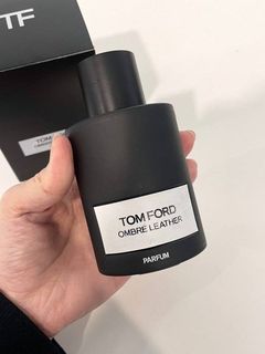 (Category: ) located in . Submitted by fragranceParfumdealer (Listing ID 1461626293, Image 1). Description: .
