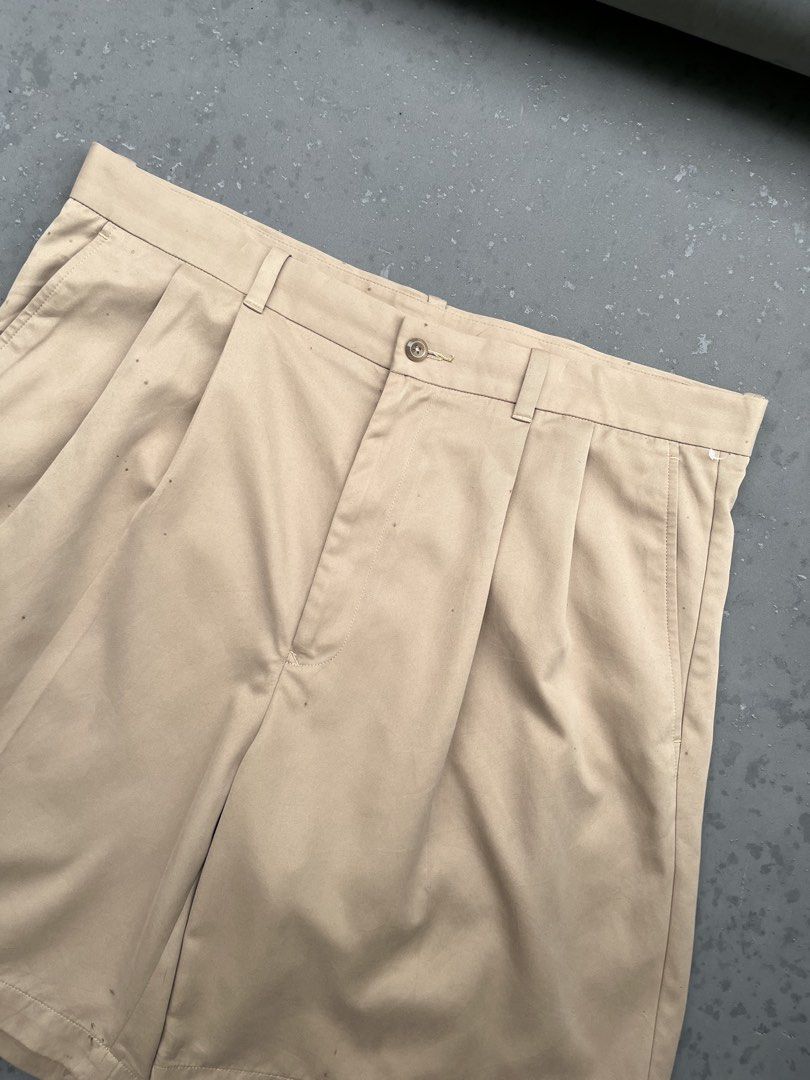 PERRY ELLIS CHINO SHORT (Category: Shorts) located in Quezon City. Submitted by kentstuff (Listing ID 1461644841, Image 2). Description: PERRY ELLIS CHINO SHORT Size XL On Tag Waist: 38 Length: 21 Leg opening: 13.5 Condition: Excellent CR: 9.8/10 Issue: ❌ DISCLAIMER: This is a thrifted item. All brands, logos, and trademarks belong to their rightful owners. We’re here to rehome great pieces — no brand affiliation intended.