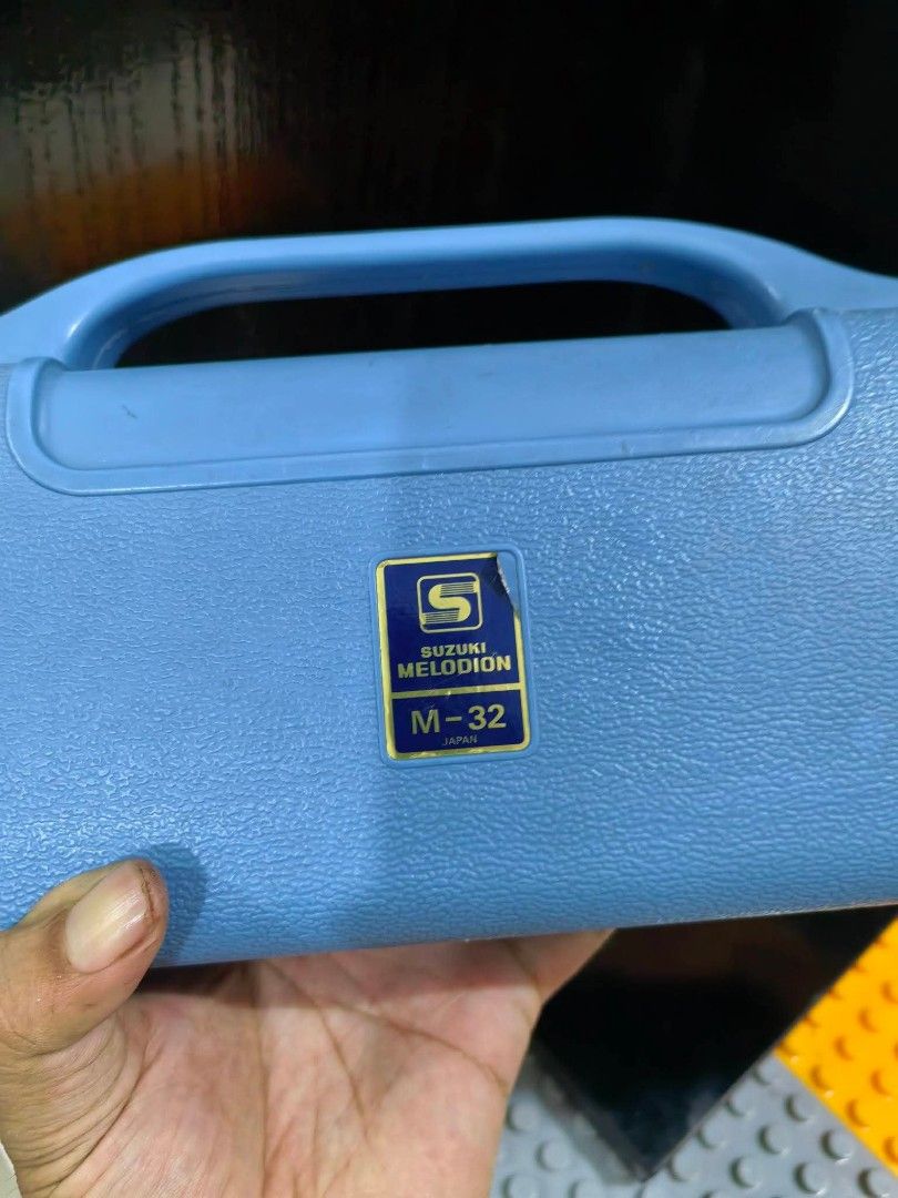 Pianica - Melodion Suzuki M-32 (Category: Musical Instruments) located in Cebu City. Submitted by dudes_villanueva (Listing ID 1461662804, Image 3). Description: Pianica - Melodion Suzuki M-32 📌 Preloved. In excellent working condition..
