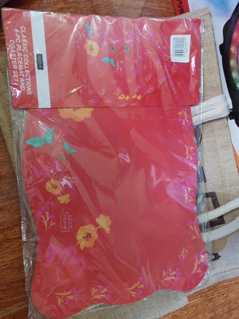 Placemats and coaster 4pcs. (Category: Other Home Decor) located in Antipolo. Submitted by ms.marieyahs (Listing ID 1461603905, Image 1). Description: free.. - can send more photos if needed. - lalamove shouldered by buyer.. - you may check my profile just in case may iba pang magustuhan. tnx!.